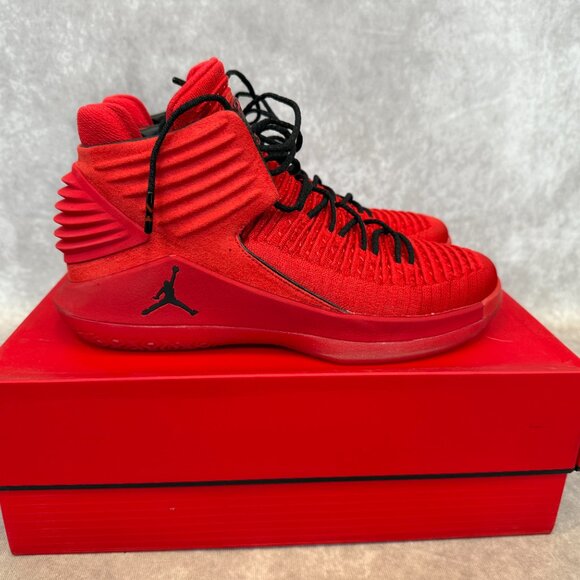 Air Jordan XXXII University Red/Black main image 6